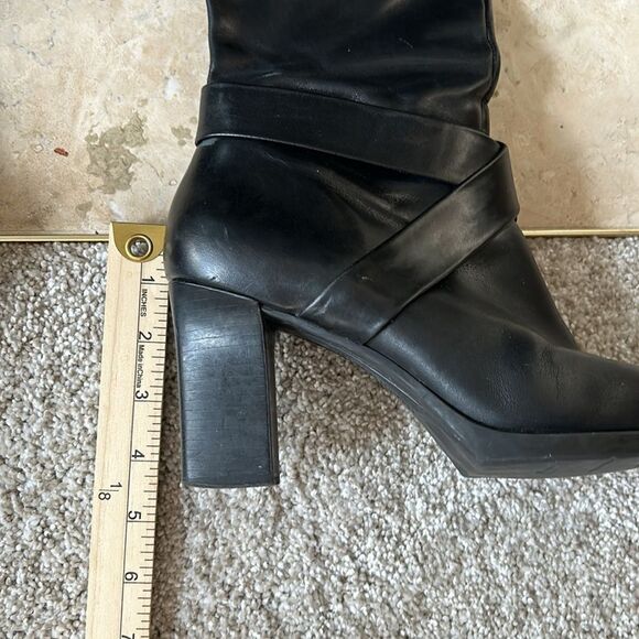 Franco Sarto Women's Black Heeled Leather Boots Size 9M - Picture 11 of 12